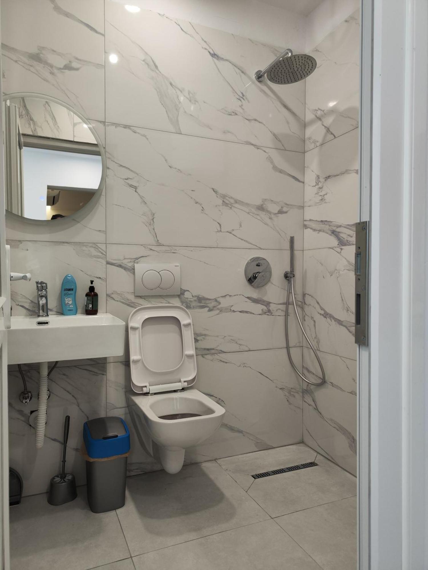 Mia Lake Apartament Tirana Bagian luar foto